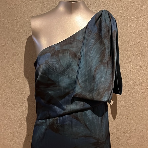 Sachin + Babi CHELSEA GOWN - TONAL PETAL New w partial tag - Picture 13 of 17